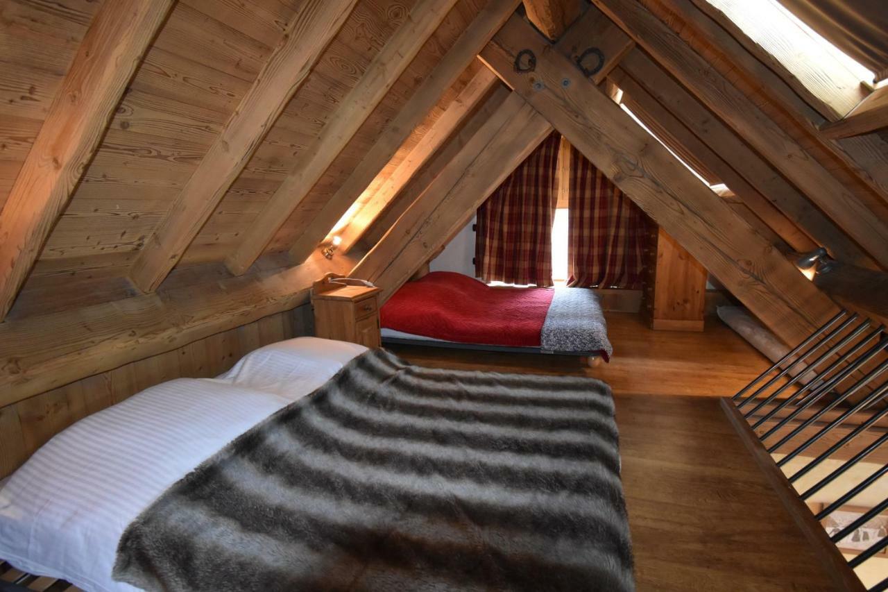 Vaujanylocations - Chalets Clovis I & II Extérieur photo