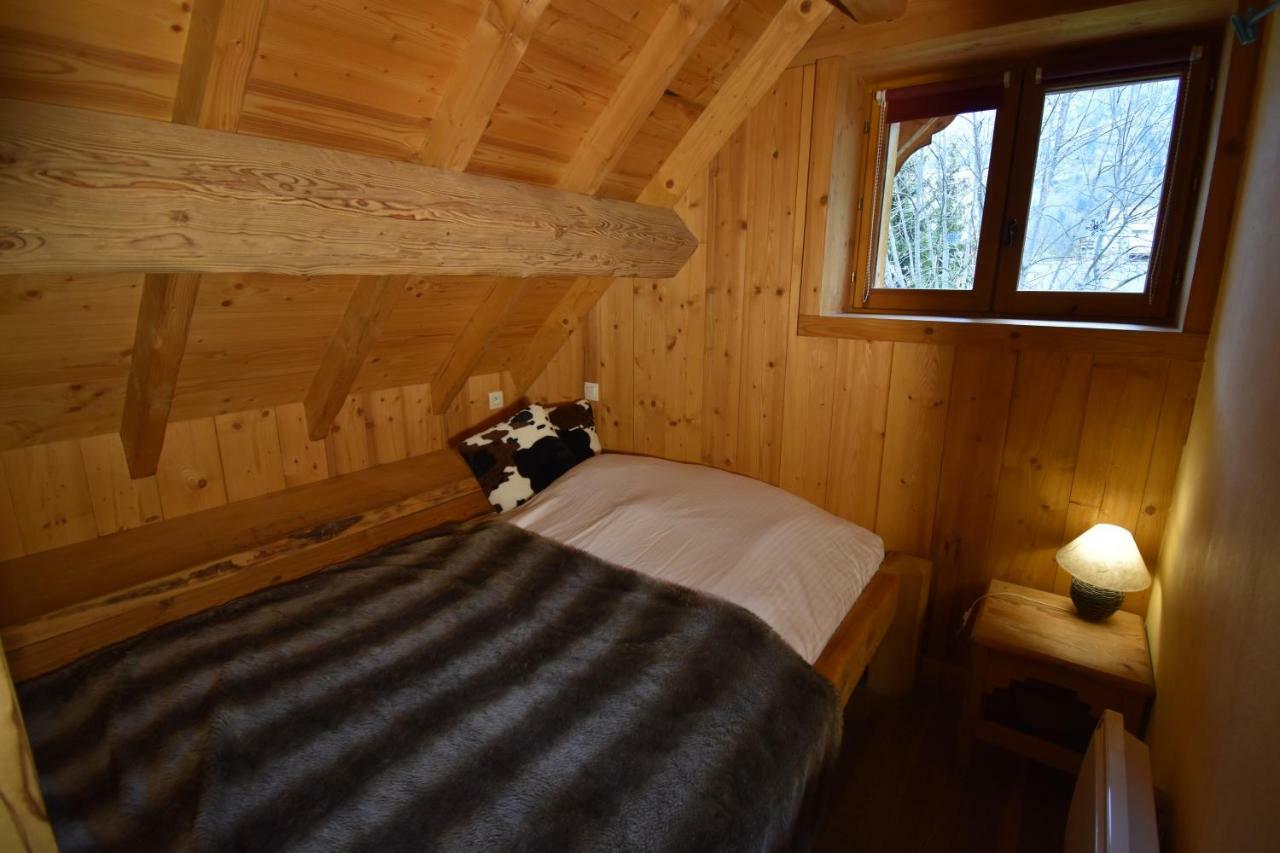Vaujanylocations - Chalets Clovis I & II Extérieur photo